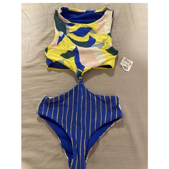 Maaji Sunflower spin one piece! NWT - Picture 3 of 8